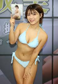 大川成美 エロ画像|一緒にはいる？♡ ． 『 タイトル未定 大川成美 』 2021年3月24日発売 ． 今回はマッサージ師の設定だよ🧡 雪山⛄️で撮影したり満載だよ ．  ． . #インスタグラビア #instalove #follow #グラビア #扎心了 #like #gravure #tokyo #エロ #ootd  #style #photo #sexybody ...