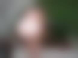 голышом на даче|Голышом загорает на даче