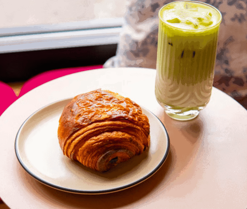 HOM Cafe & Wine by null