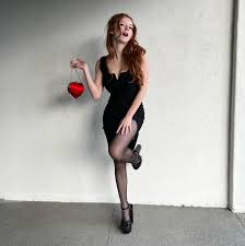 Sexy redhead ca exposing her giant tits out in public jpg x Francesca capaldi