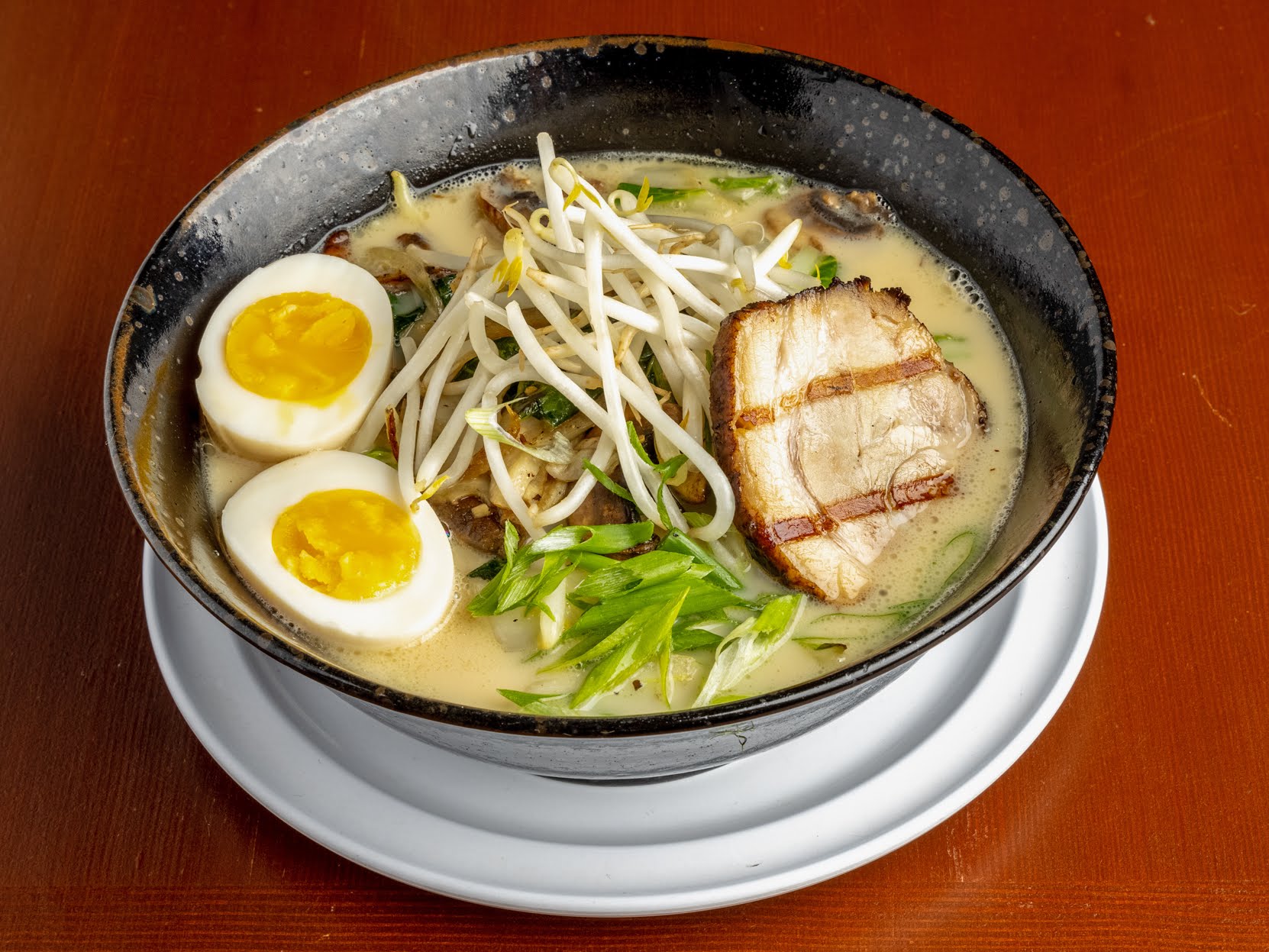 Mirakutei Sushi & Ramen by null