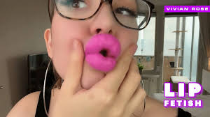 Bimbo big lips photos sex and porn jpg x Fake lips