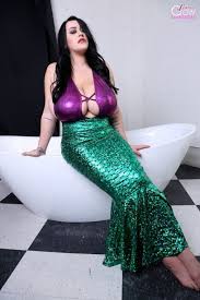 Leanne crow pictures and video galleries curvy erotic jpg x Crow tits