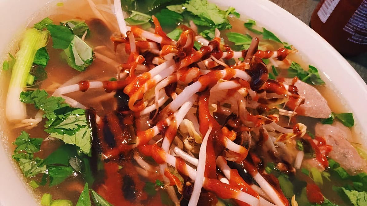 Phở Pasteur by null