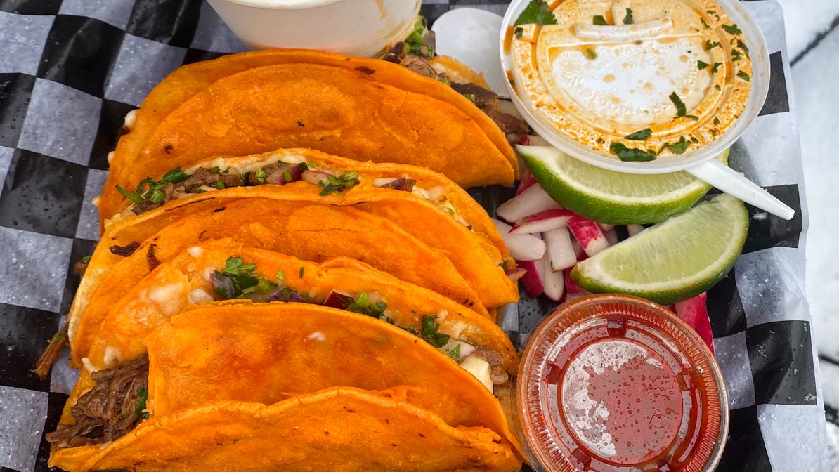 Los Barbaros Birria by null