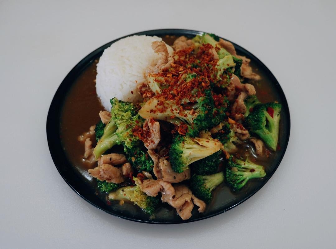 Meena’s Thai Kitchen by null