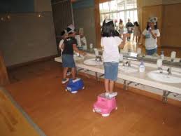 女子小学生厕所|