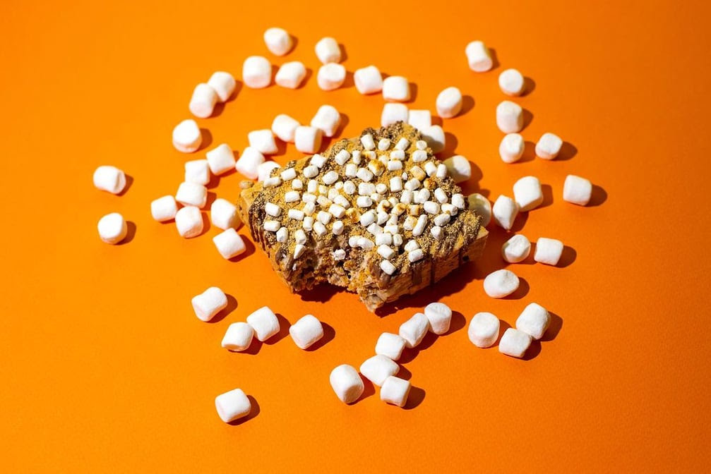 Bombshell Treat Bar by null