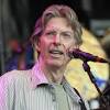 Phil Lesh, Grateful Dead Co-Founder and Bassist, Dead at 84