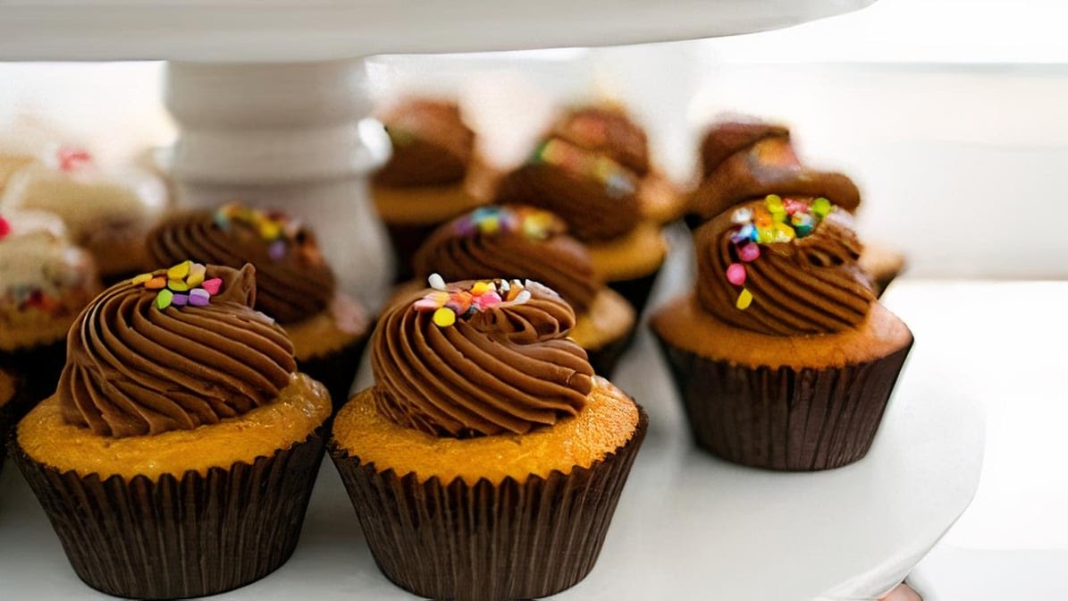 Cupcakin Bake Shop by null