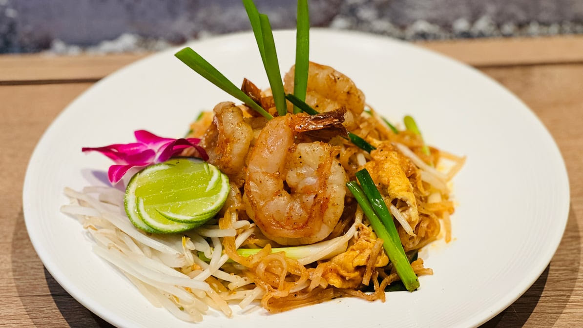 Moon Thai & Japanese by null