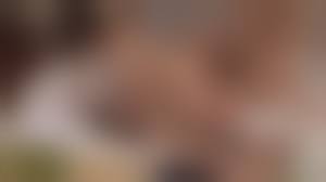 女子高生 3P|あいりみく]制服姿の制服JKが、3Pで力強く喘ぎまくる。 - Pornhub.com