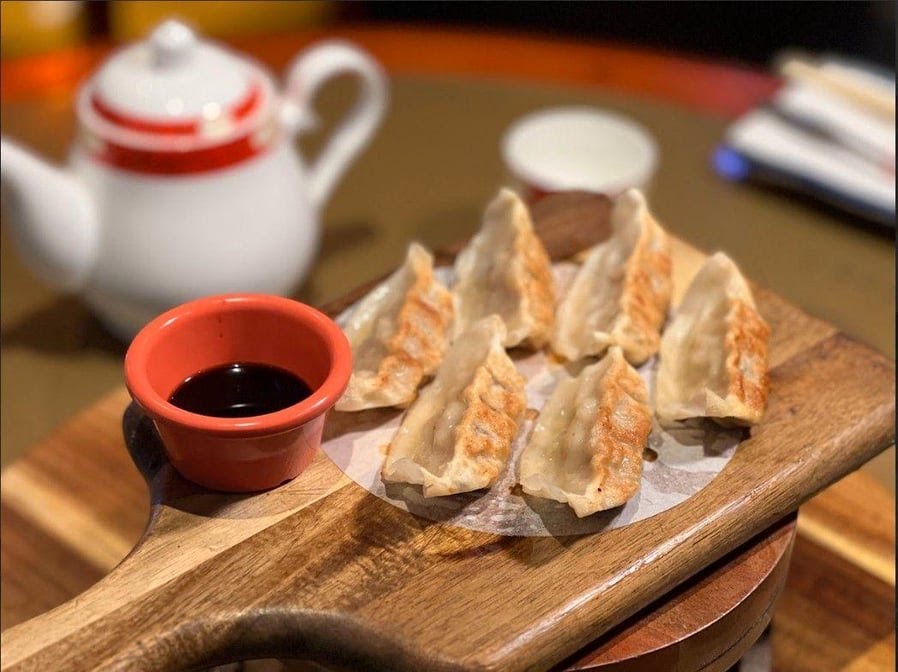 Da Tang Zhen Wei Restaurant by null