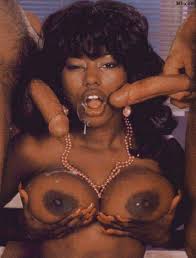 Ebony ayes ebony ayers ebony ayres ebony eyes jpg x Ebony ayes