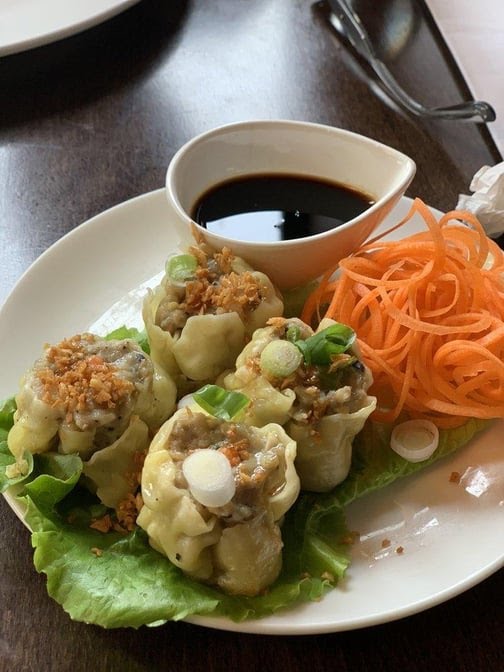 Khao Hom Thai & Sushi by null