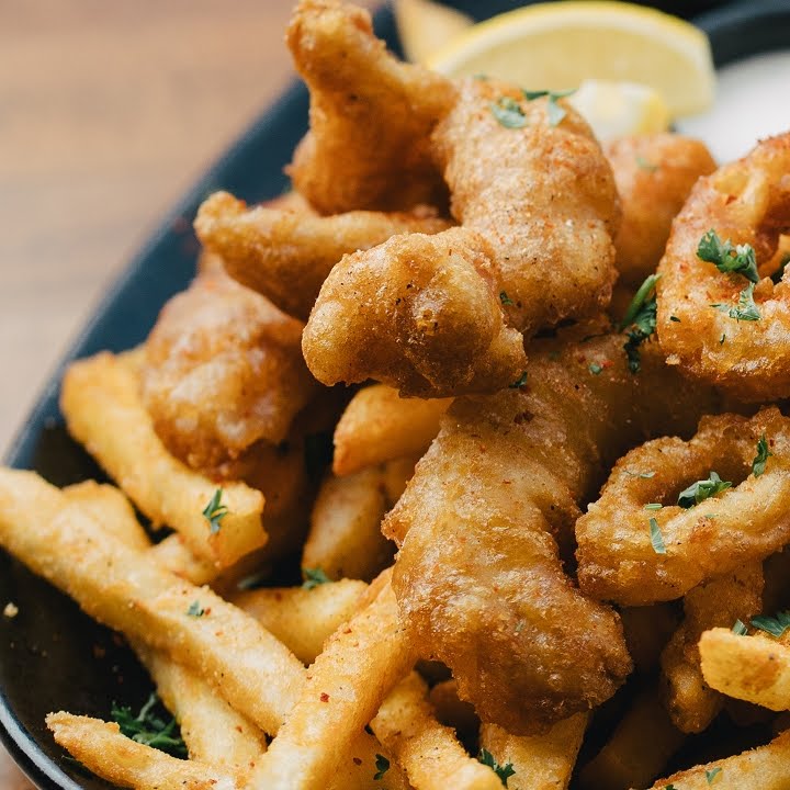 Chasin' Tails: Seafood that Celebrates! by null