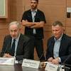 Pressure grows on Benjamin Netanyahu to back Gaza ceasefire plan