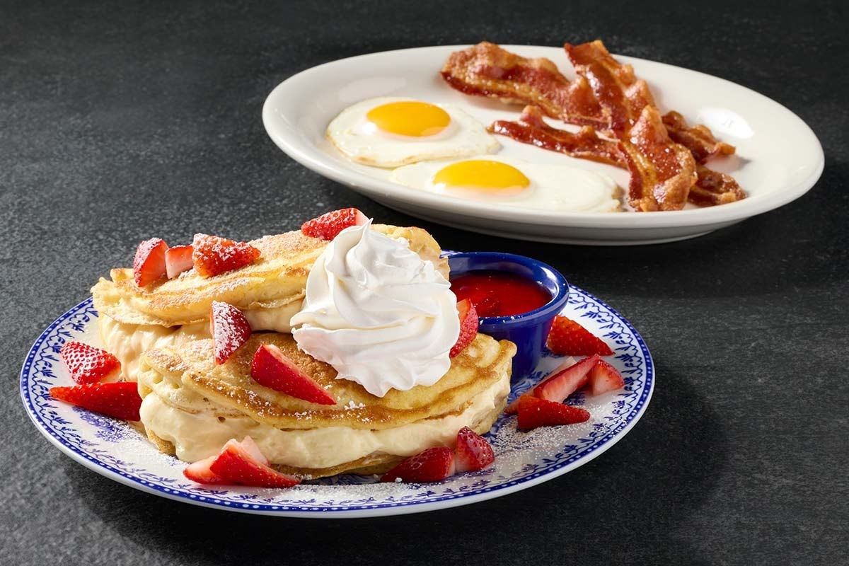 Cracker Barrel Old Country Store by null