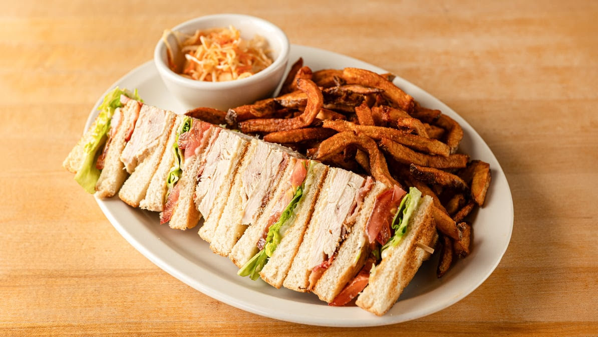 Brasserie Harricana / Restaurant & Boutique by null