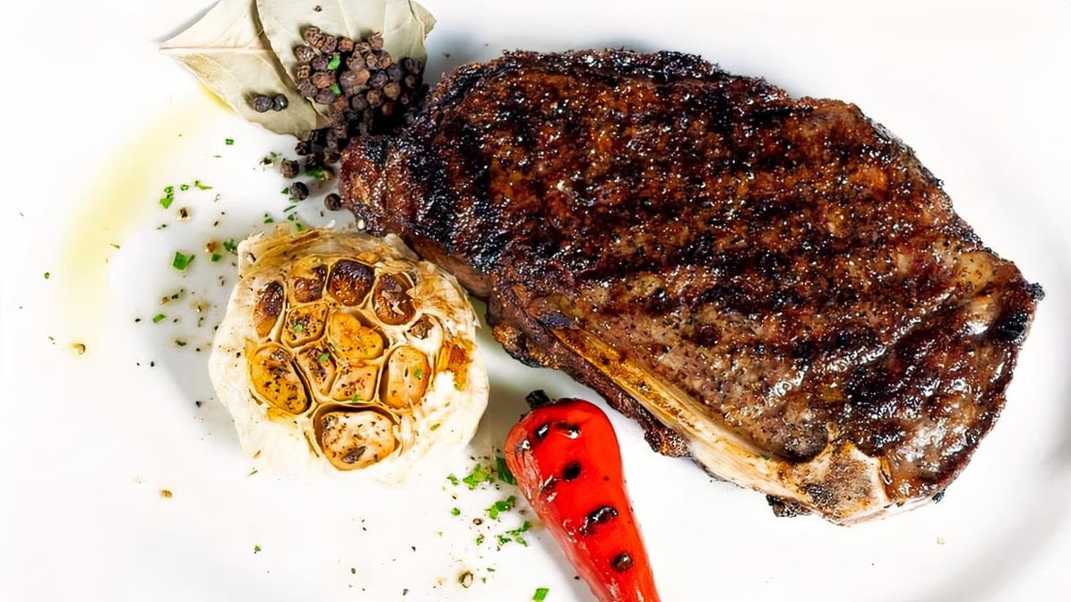 Rosebud Steakhouse by null