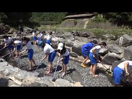 中国 女子小学生 お風呂|アジアの中国の女の子が水、泡で遊んで自宅の浴槽での写真素材・画像素材 Image 78922938