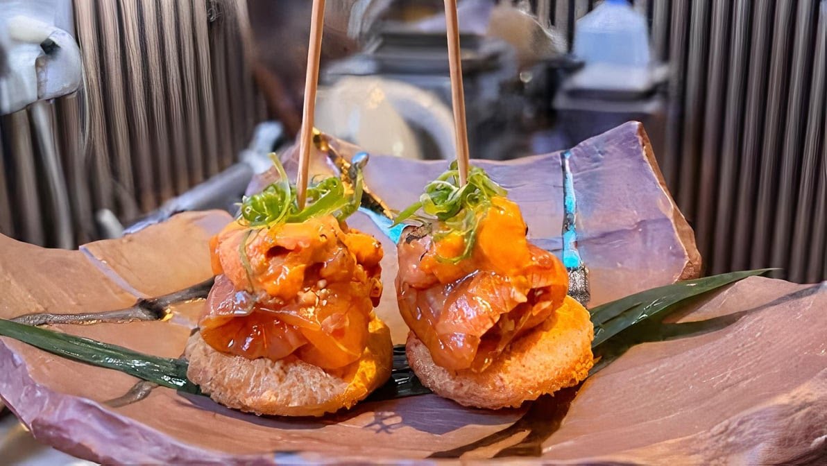 MAI SUSHI TAPAS & BAR by null