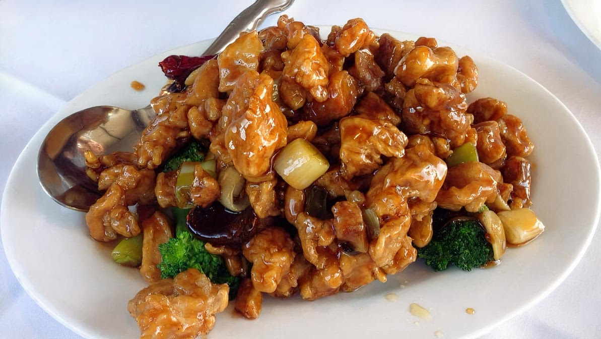 Yang Chow Restaurant by null
