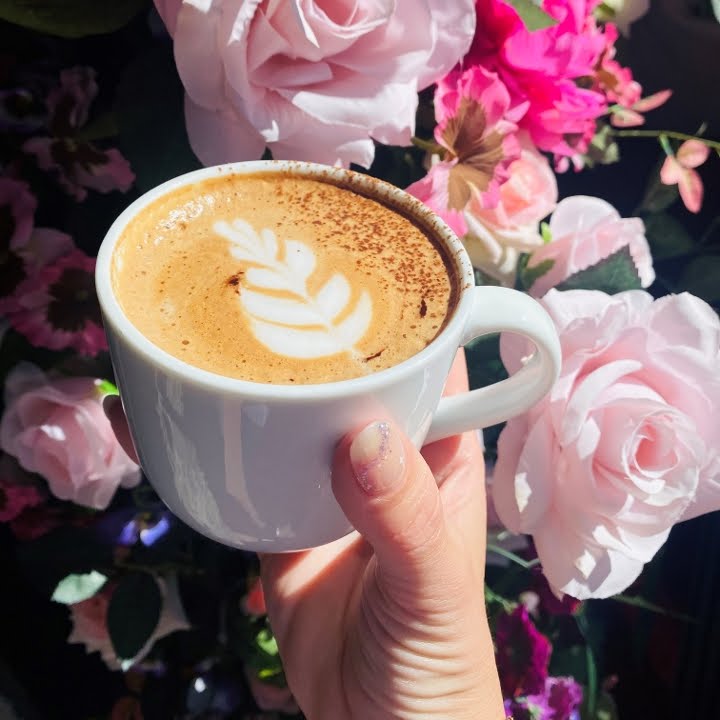 Babe's Tea Room by null