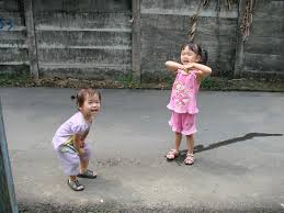 女孩尿 |你见过女孩站着尿尿吗？