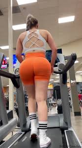 Candid ass booty jpg x Gym booty