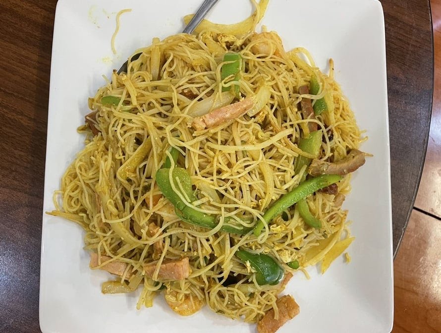 Yummy Yummy Noodles by null