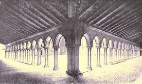 Le cloître des Jacobins