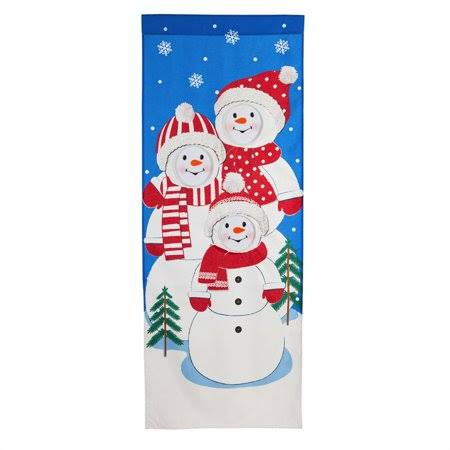 Snow Family Photo Op 2-Sided Polyester 20 x 12 House Flag Evergreen Enterprises, Inc
