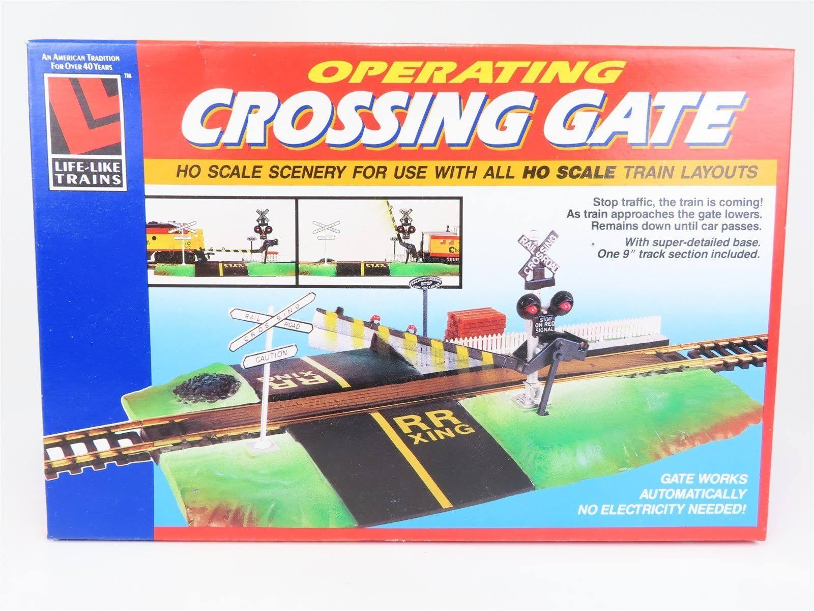 HO 1/87 Scale Life-Like 8209 Operating Crossing Gate Building Kit w/ B