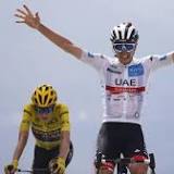 Jasper Philipsen sprint naar eerste dagsucces ooit in Tour de France: 'Ik weet wat verliezen is'