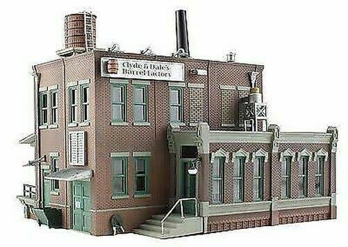 Woodland Scenics Br5026 Clyde and Dale's Barrel Factory Figure - HO Scale