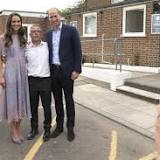 Big Issue seller shows Duke and Duchess of Cambridge around his home