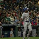 Mariners outlast Rangers, drop magic number to one to end postseason drought
