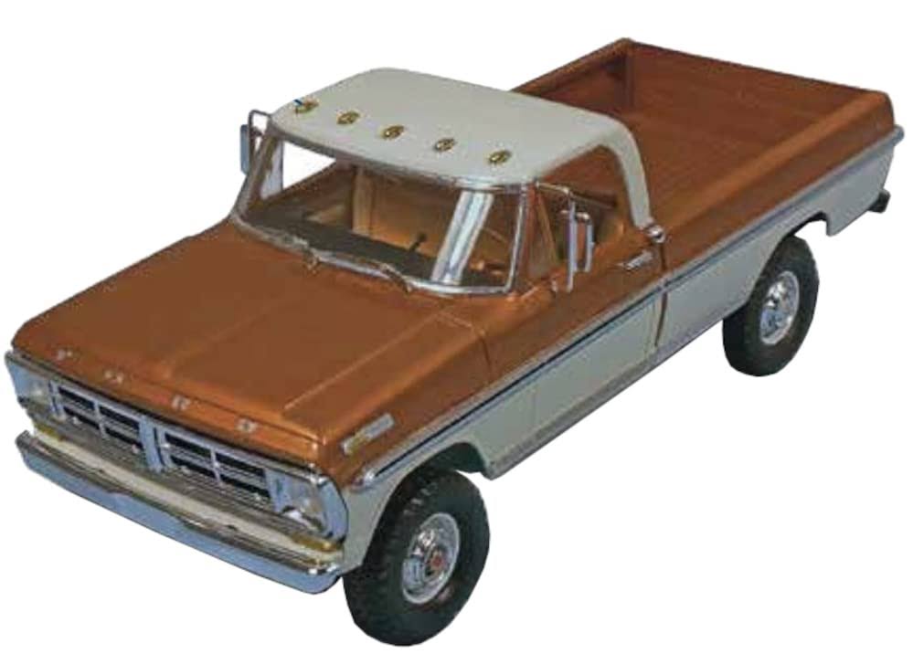 Moebius 1972 Ford F-250 4x4 with Snow Plow 1/25 Model Kit