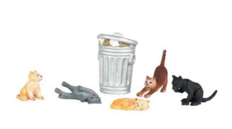 Bachmann Trains Cats with Garbage Can Scale Figures