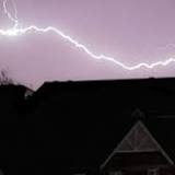 Weekend is over in a flash! Met Office issues yellow weather warning for thunderstorms from TONIGHT with Britain ...