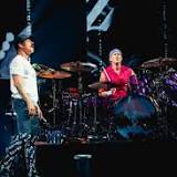 Red Hot Chili Peppers Show Atlanta 'Unlimited Love' With Help From The Strokes [Photos/Videos]
