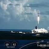 SpaceX whizzes past annual launch record with Starlink mission