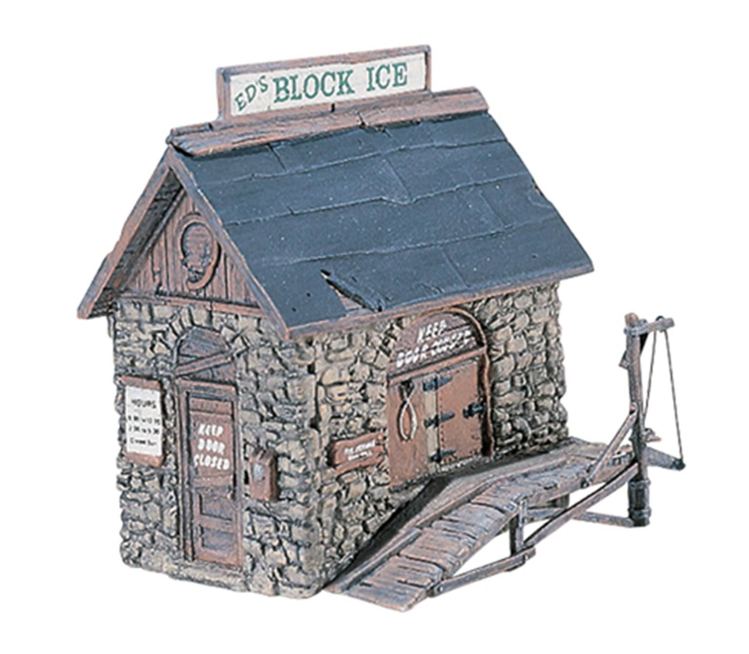 Woodland Scenics D219 Ice House Model Kit - HO Scale