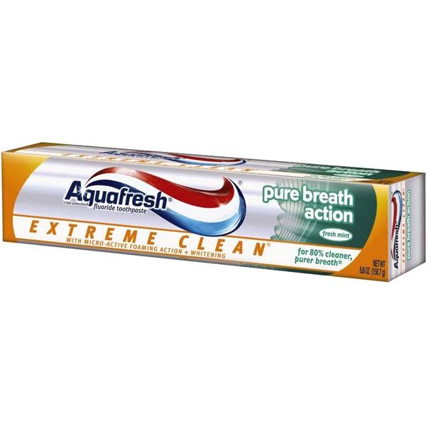 Aquafresh Extreme Clean Pure Breath Action Fluoride Toothpaste - Fresh Mint, 5.6oz