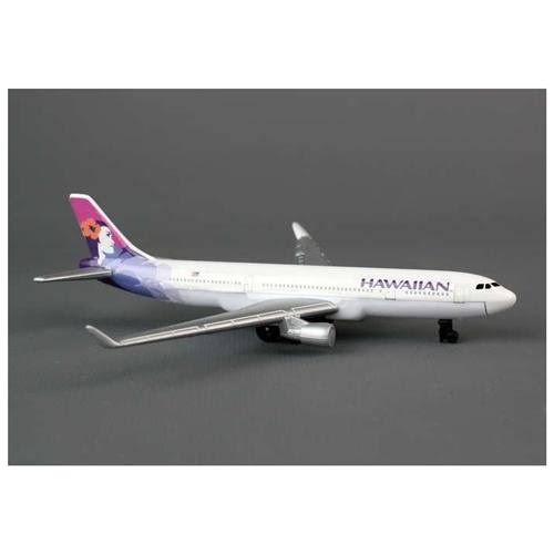 Daron Hawaiian Airlines 5" Toy Plane