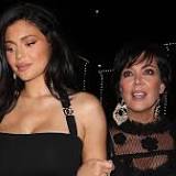 Kardashian-fans noemen Kylie Jenner 'brutaal' voor het 'pronken' met een privéjet van $ 72 miljoen op een zeldzame ...