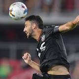 LAFC beats DC United to win seventh in row