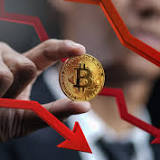 Economist Peter Schiff Explains Why He Expects Bitcoin to Crash as Recession Deepens