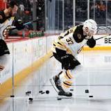 Boston Bruins re-sign Bergeron for one year contract